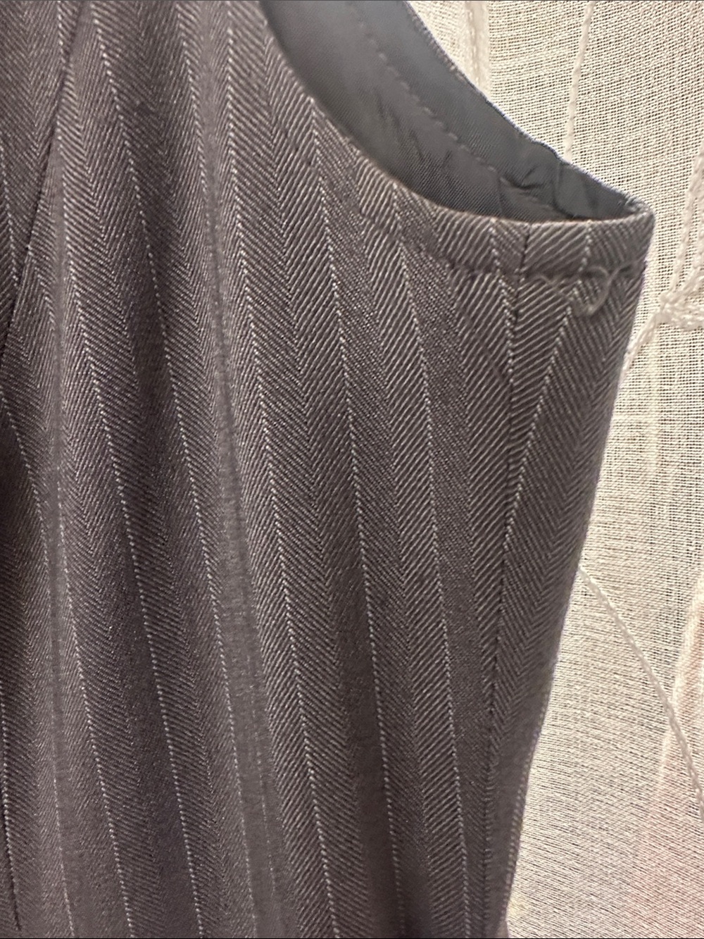 Women’s Gray Pinstripe Sleeveless Blazer Vest - Picture 4 of 8